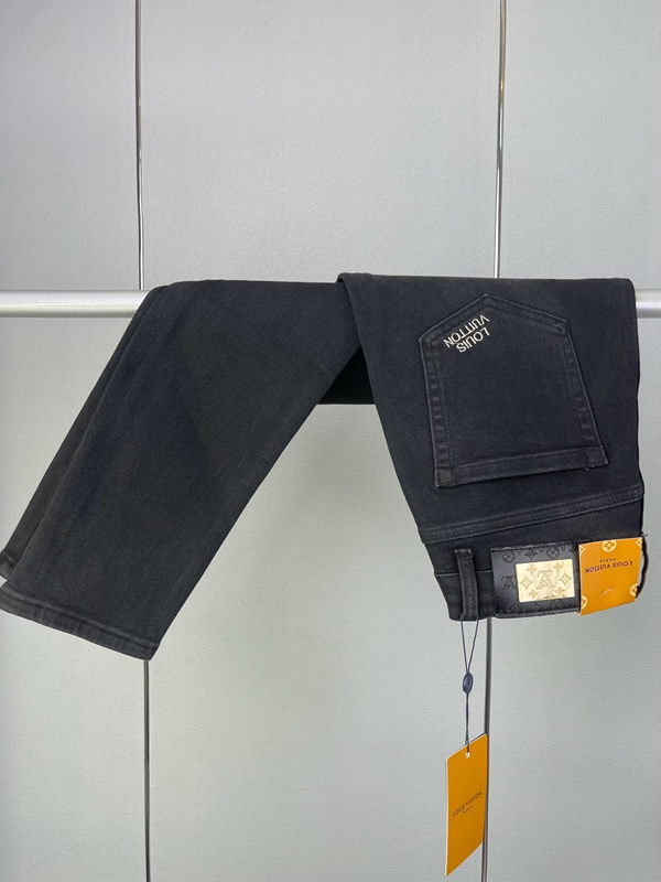 ブランドジーンズ背面デザイン